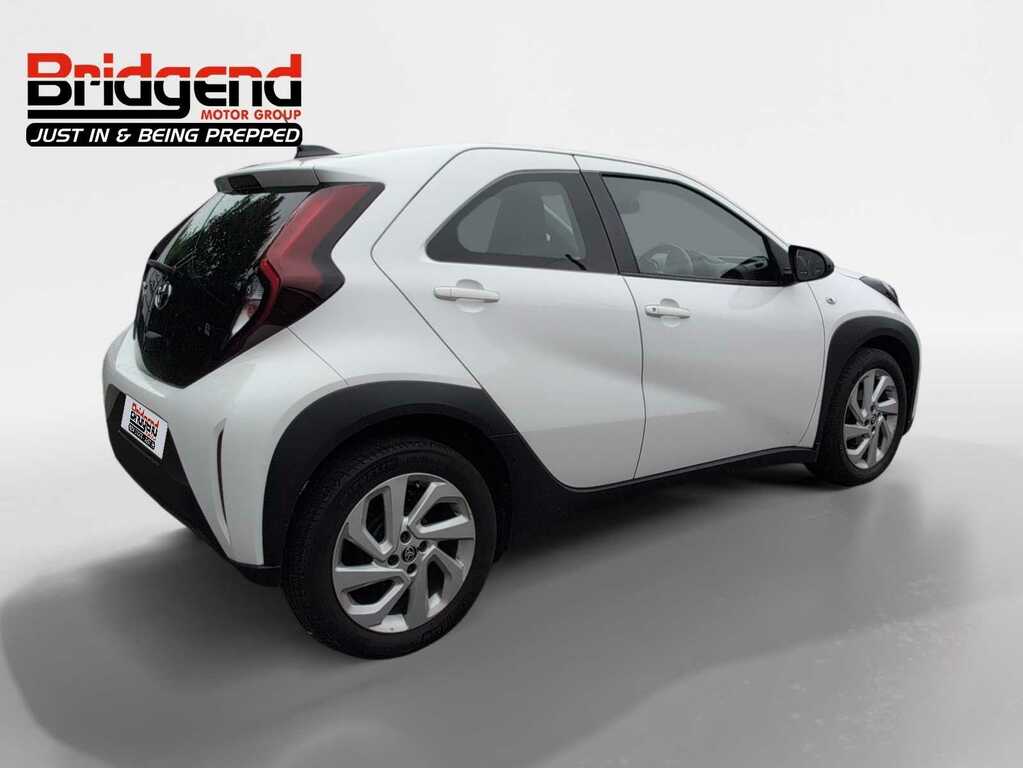 Toyota Aygo 1.0 Vvt-i Pure Hatchback White #3
