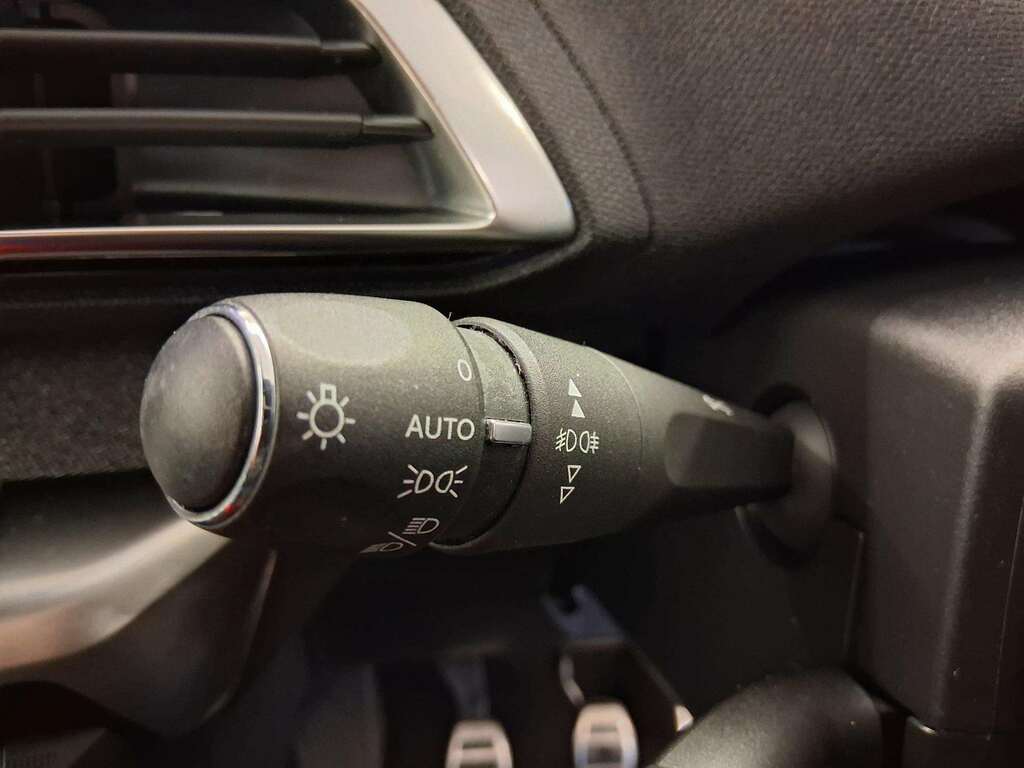 Peugeot 3008 Hatchback Black #22