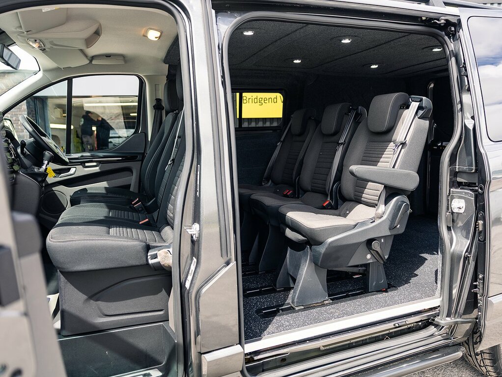 Ford Transit Custom Signature 300 Limited 2.0 Ecoblue 130 Bhp L1 Swb 6