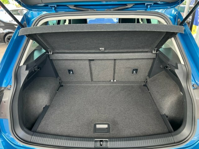 Volkswagen Tiguan Tsi Se Navigation Suv Blue #5