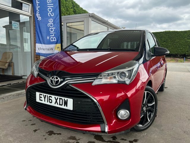 Toyota Yaris Dual Vvt-i Design Hatchback Red