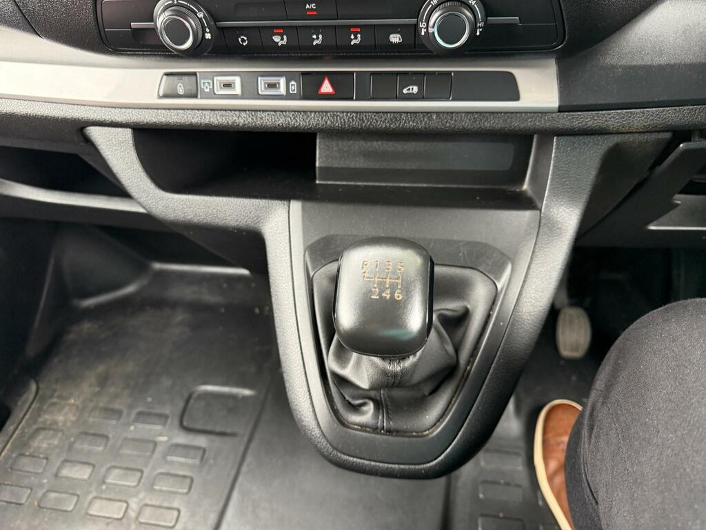 Vauxhall Vivaro 1.5 Turbo D 2900 Prime Panel Van 6Dr White #8