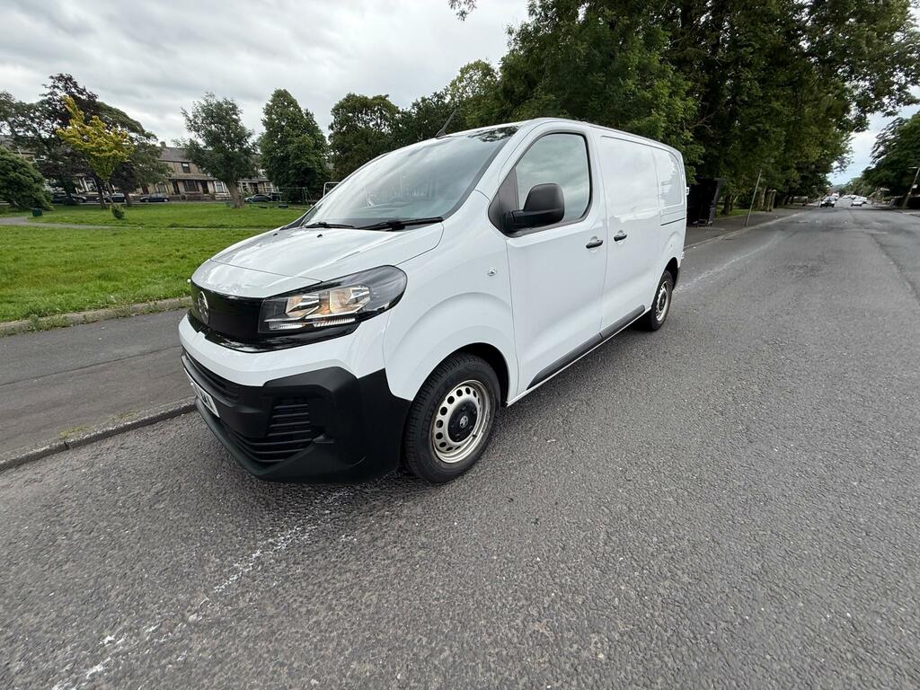 Vauxhall Vivaro 1.5 Turbo D 2900 Prime Panel Van 6Dr White #23
