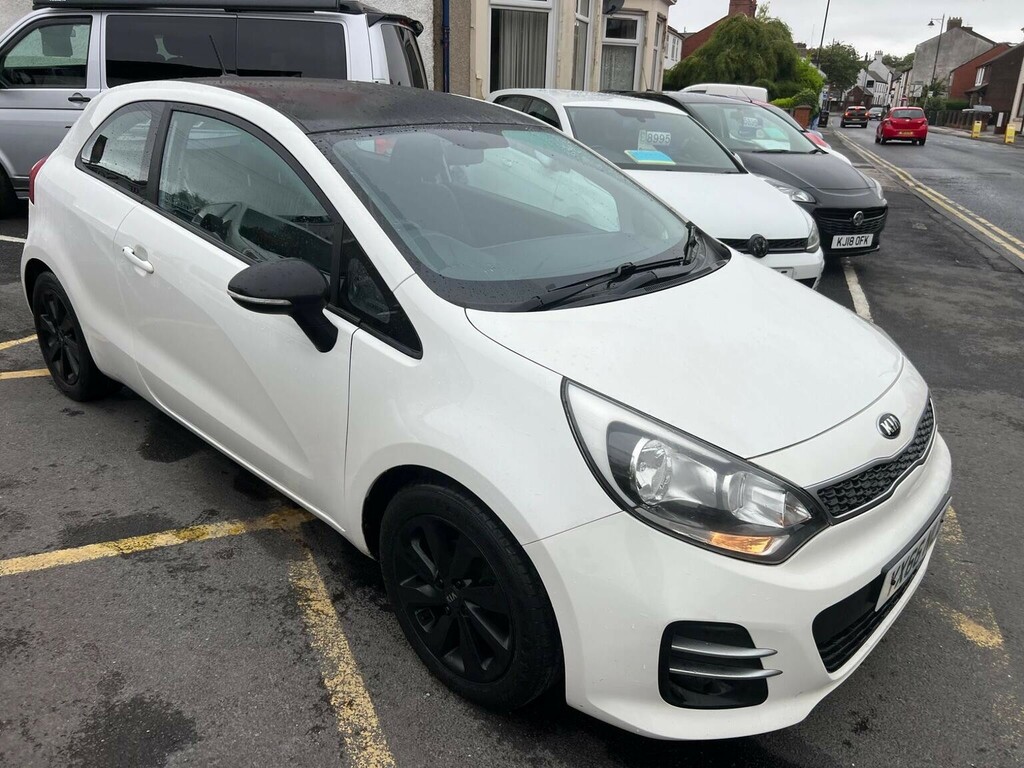 Kia RIO Hatchback 1.25 2 Euro 6 201666 White