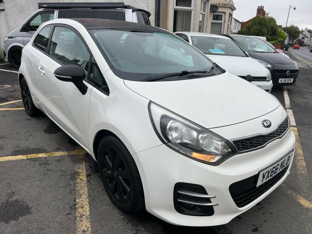 Kia RIO Hatchback 1.25 2 Euro 6 201666 YX66NLD White #6