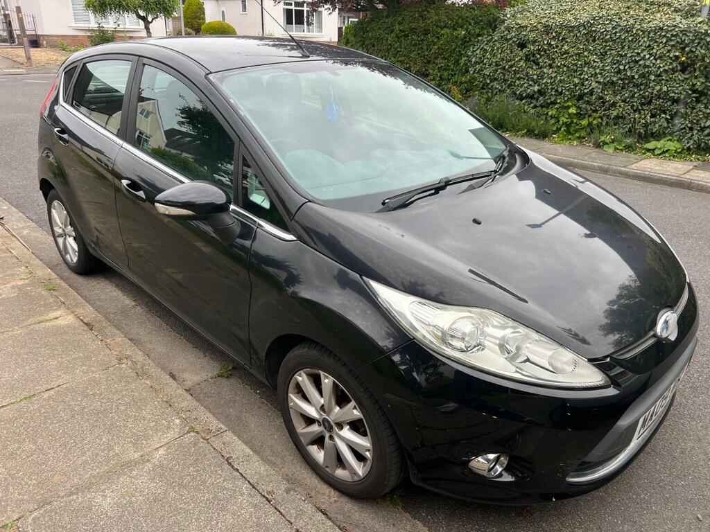 Ford Fiesta Hatchback Black #3