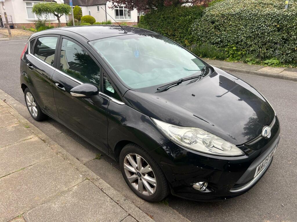 Ford Fiesta Hatchback Black #2
