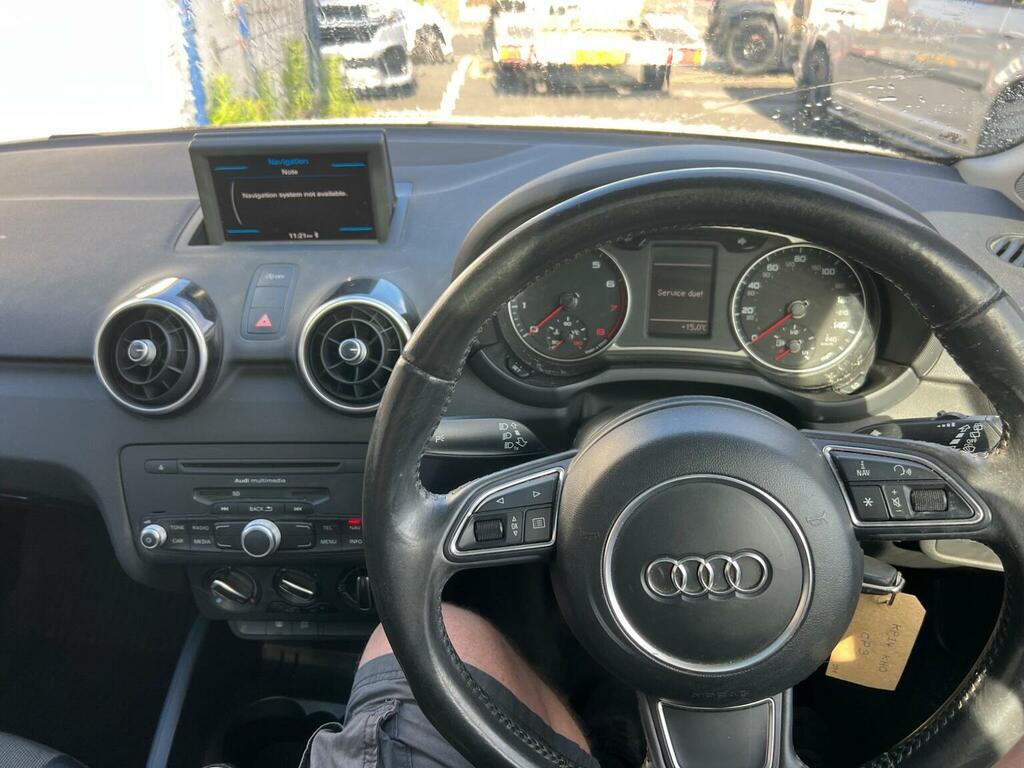 Audi A1 1.6 Tdi S Line Sportback Euro 5 Ss Orange #18