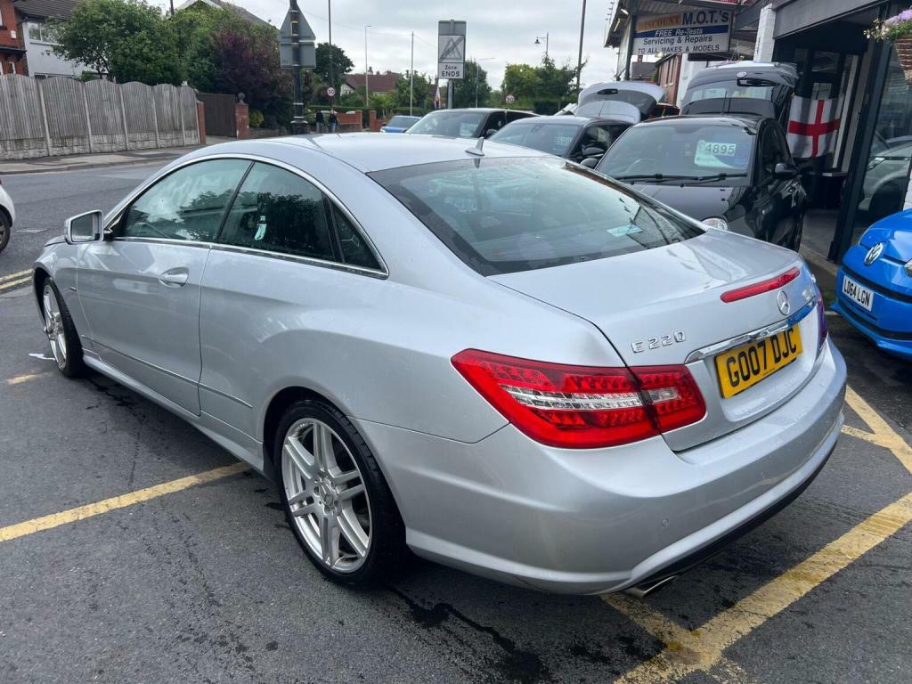 Mercedes-Benz E Class E350 Cgi Blueefficiency Se Tip Very Ra Blue #35