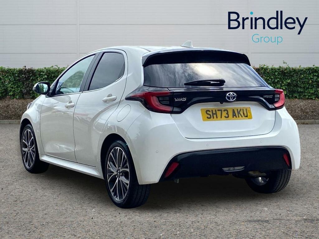 Toyota Yaris 1.5 Vvt-h Excel Hatchback Hybrid E-cvt SH73AKU White #3
