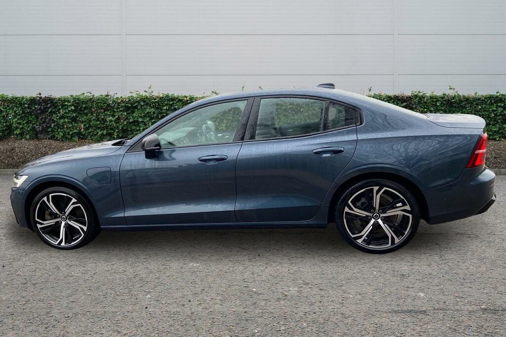 Volvo S60 2.0H T8 Recharge 18.8Kwh Ultimate Saloon Petro Blue #5