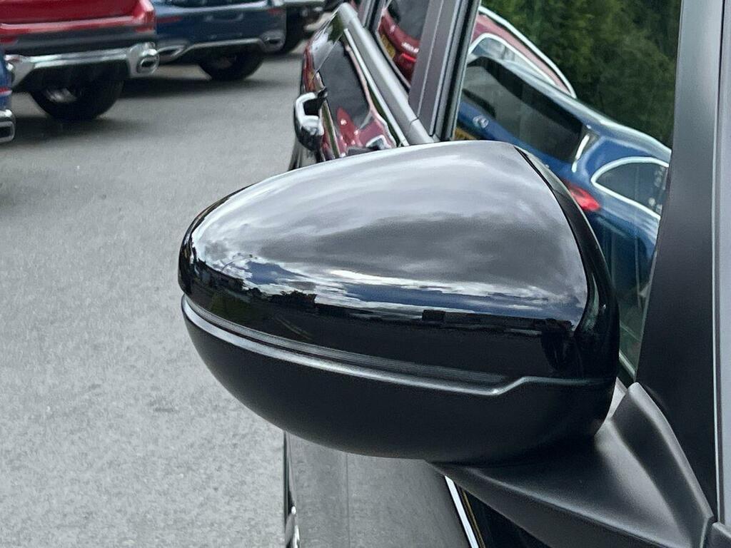 Honda Jazz Honda Jazz Hatchback 1.5 I-mmd Hybrid Elegance Red #17