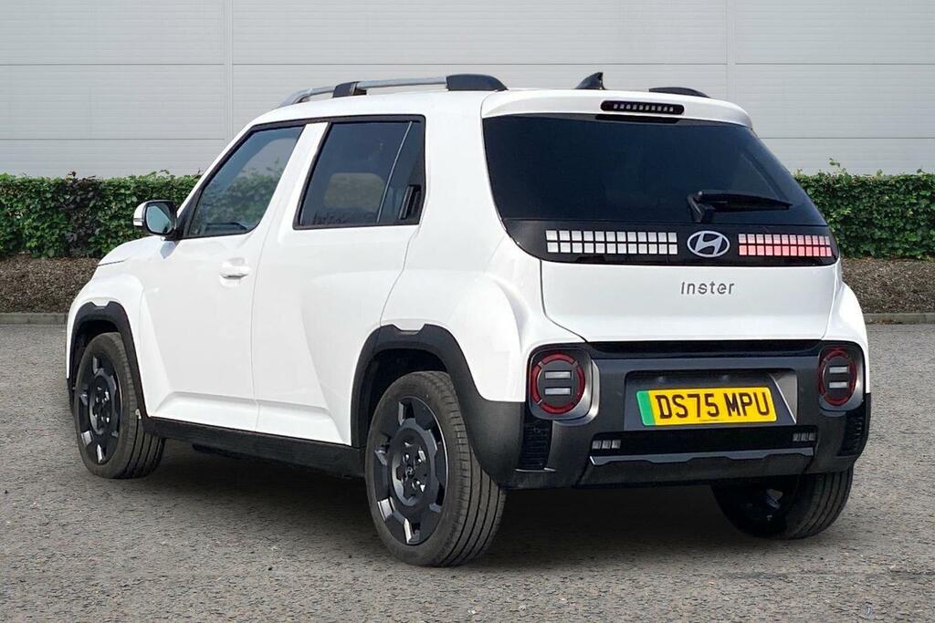 Hyundai Inster Long Range 49Kwh Cross Suv 115 White #3