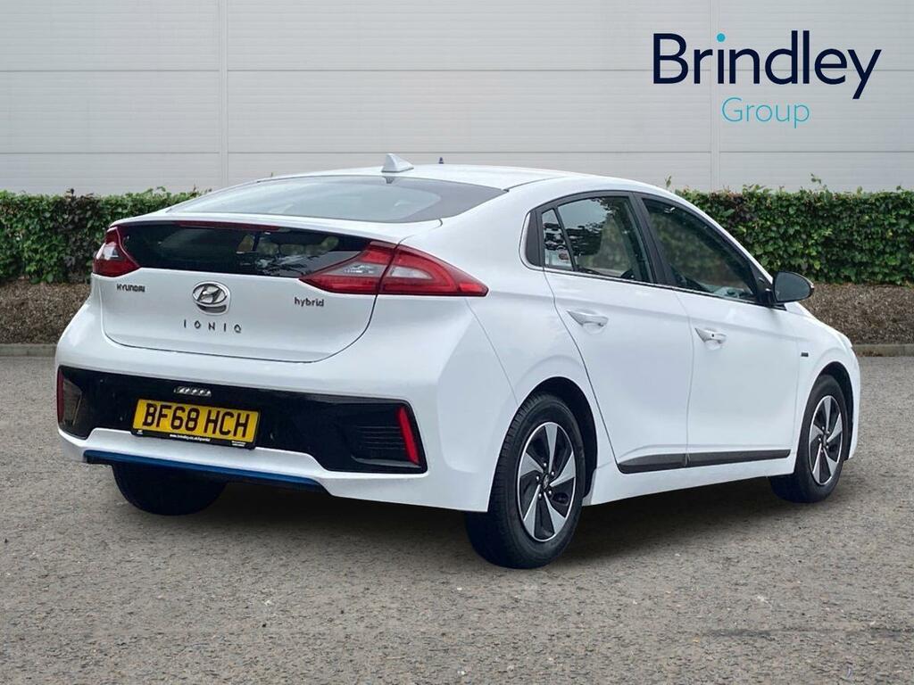 Hyundai Ioniq 1.6 H-gdi Gpf Premium Hatchback Hybrid White #4