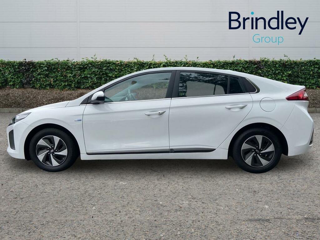 Hyundai Ioniq 1.6 H-gdi Gpf Premium Hatchback Hybrid White #5