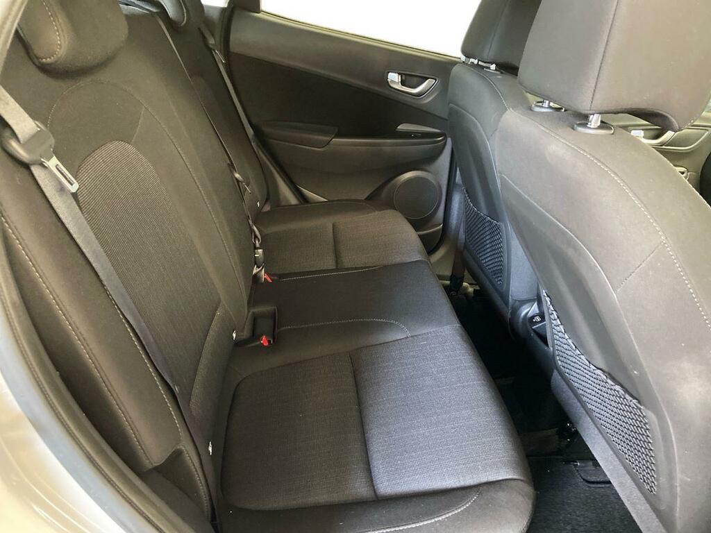 Hyundai Kona Hatchback White #11