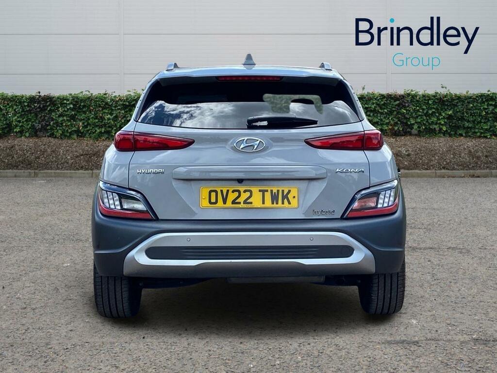 Hyundai Kona Hatchback White #8