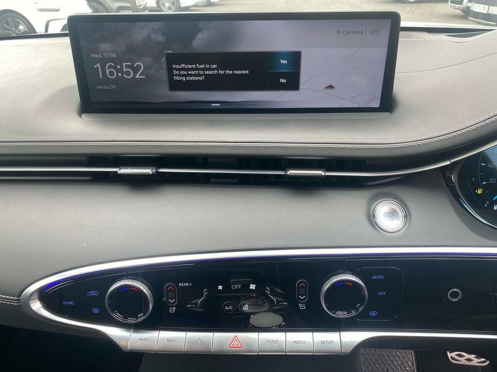 Genesis GV70 360Kw Sport 77Kwh Awd Black #17