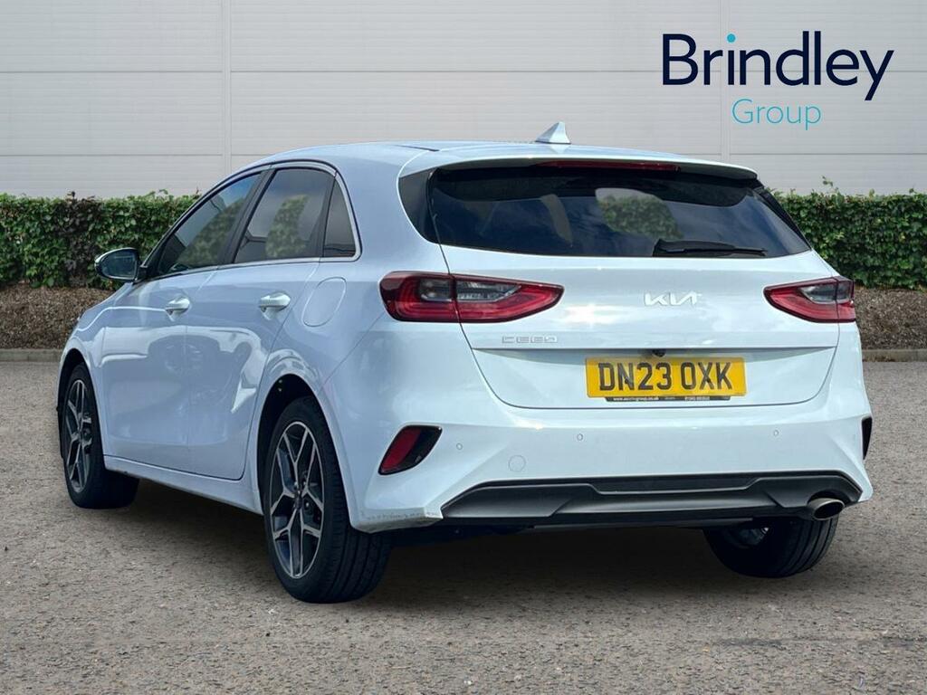 Kia Ceed 1.5 T-gdi 3 Hatchback Dct Euro 6 Ss White #3