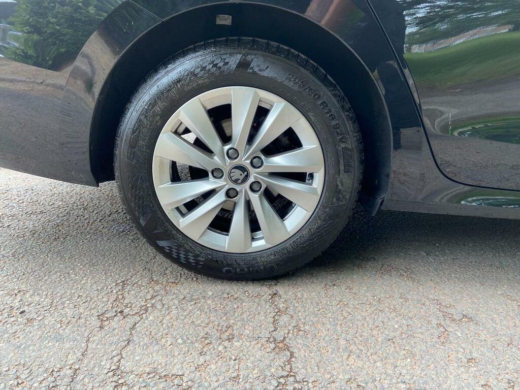 Skoda Octavia 2025 2.0 Tsi 265Ps Vrs Dsg Green #13