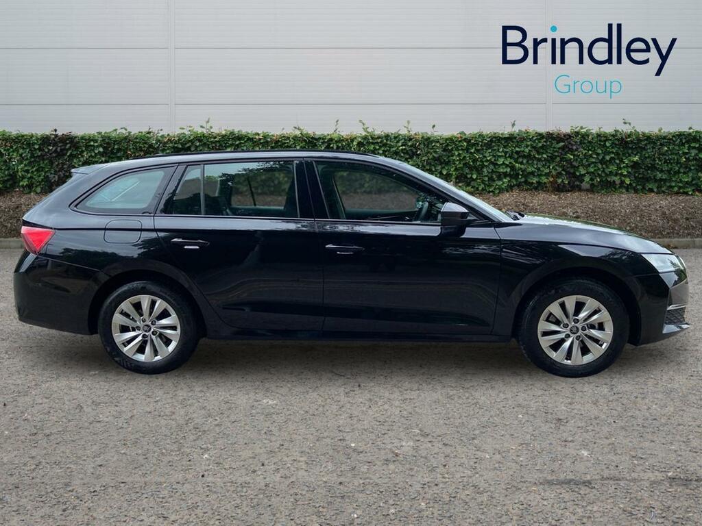 Skoda Octavia 1.5 Tsi Act Se Technology Estate Black #6