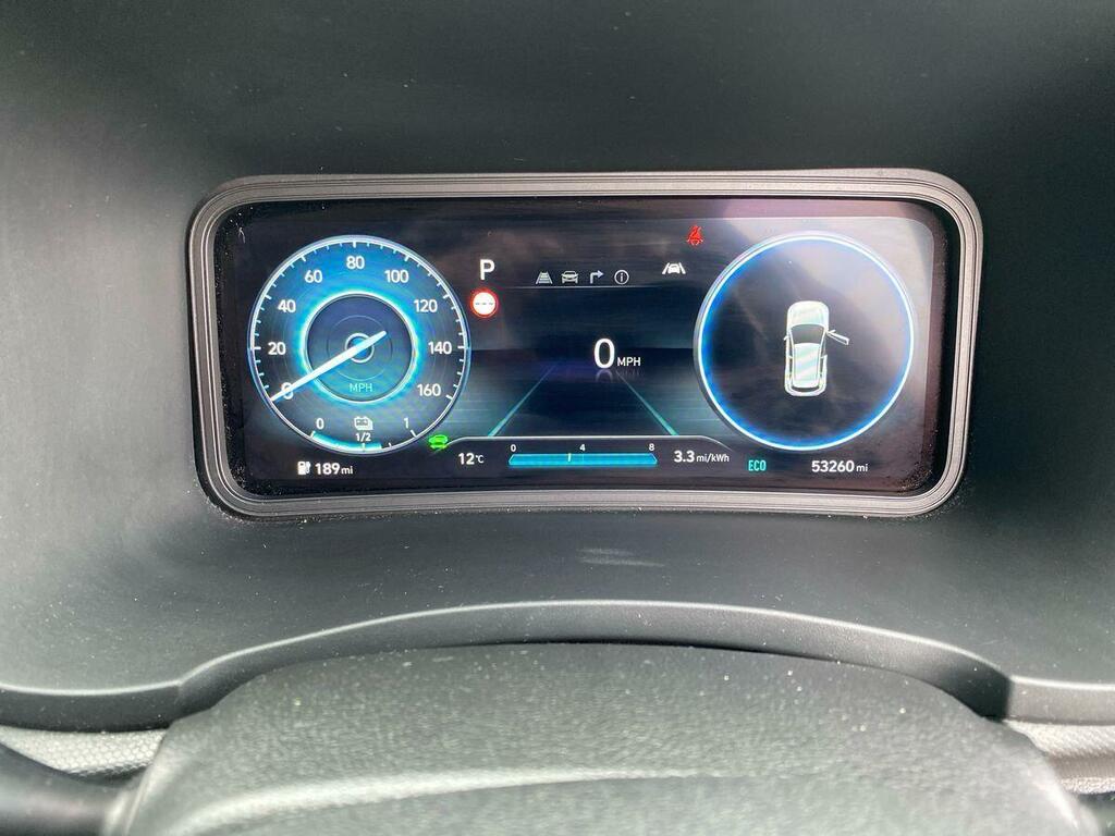 Hyundai Kona Premium Red #14