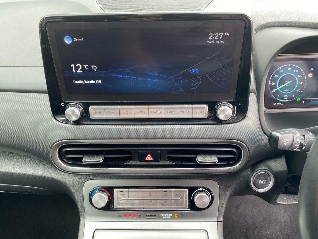 Hyundai Kona Premium Red #17