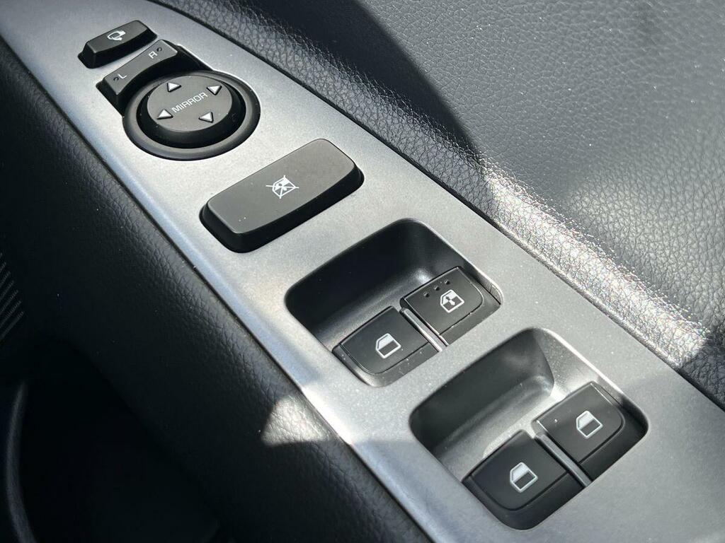 Kia Stonic 1.0 T-gdi Isg 48V Gt-line Blue #38