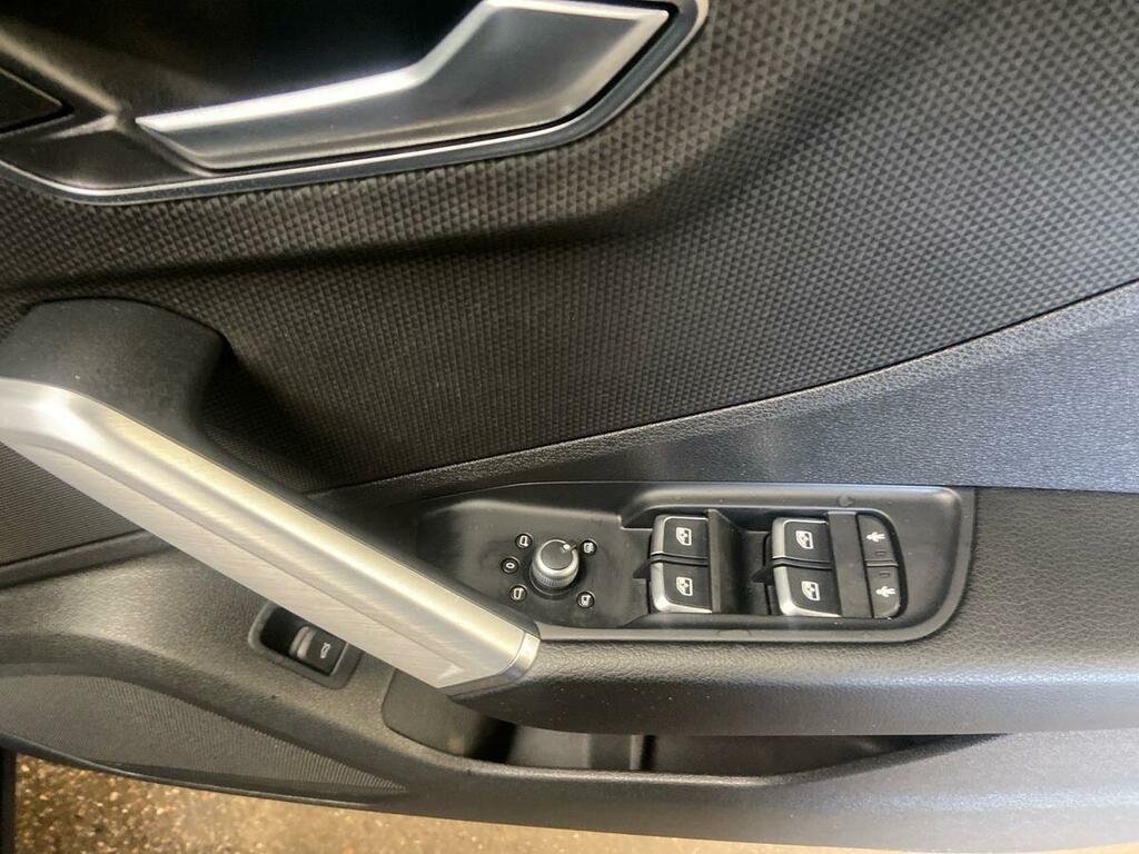 Audi Q2 35 Tfsi Sport S Tronic Grey #18