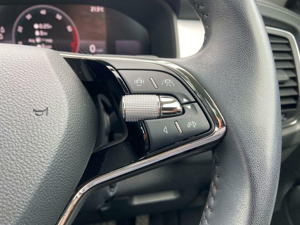 Skoda Kodiaq Se White #16