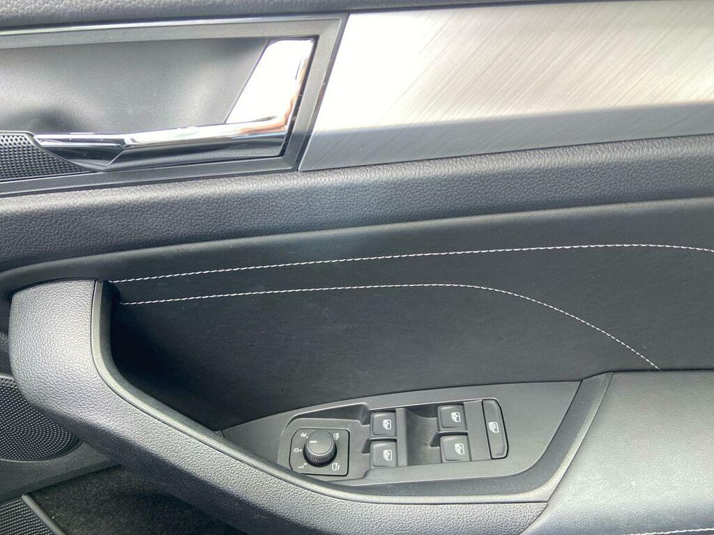Skoda Kodiaq Se White #18
