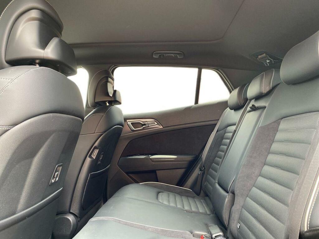 Kia Sportage Petrol White #12
