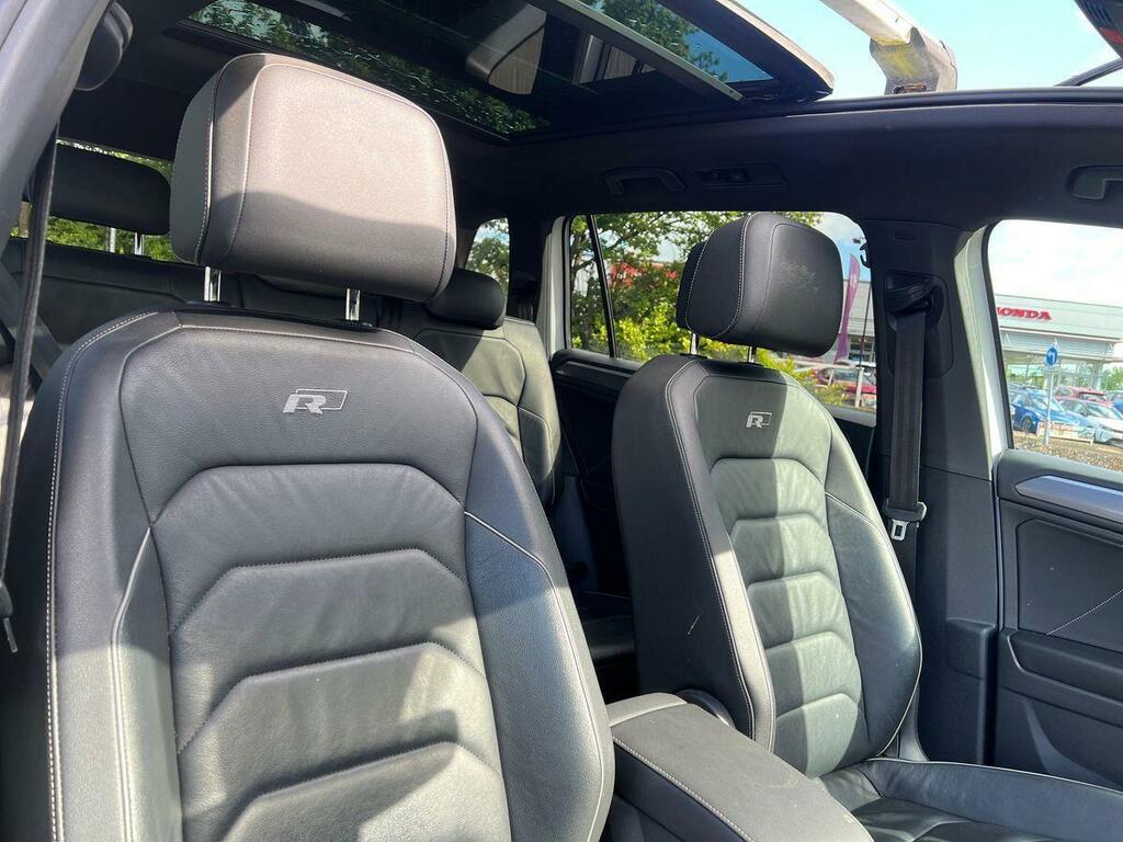 Volkswagen Tiguan Allspace R-line Tech White #37