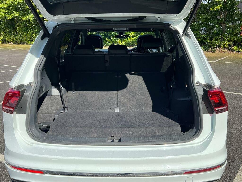 Volkswagen Tiguan Allspace R-line Tech White #31