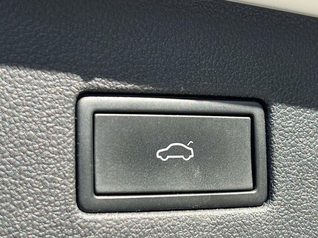Volkswagen Tiguan Allspace R-line Tech White #17