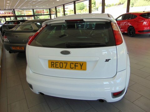 Ford Focus 2.5 Siv St-3 RE07CFY White #4