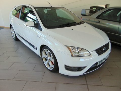 Ford Focus 2.5 Siv St-3 RE07CFY White