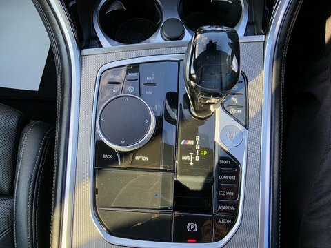BMW 8 Series 4.4 M850i V8 Black #2