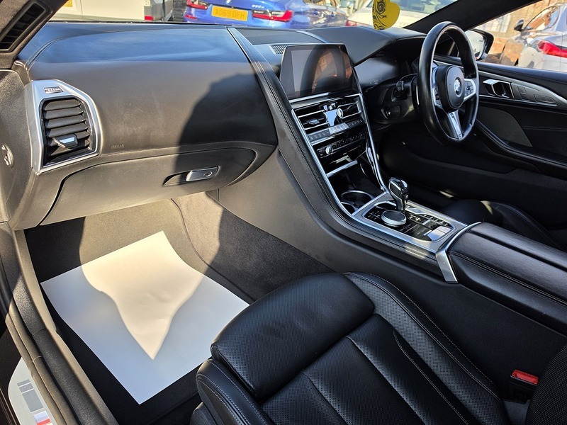 BMW 8 Series 4.4 M850i V8 Saloon Steptronic Xdrive E Black #4