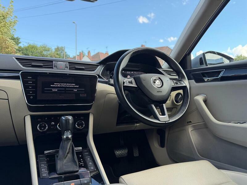 Skoda Superb Se L Black #11
