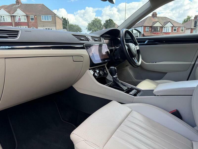 Skoda Superb Se L Black #31