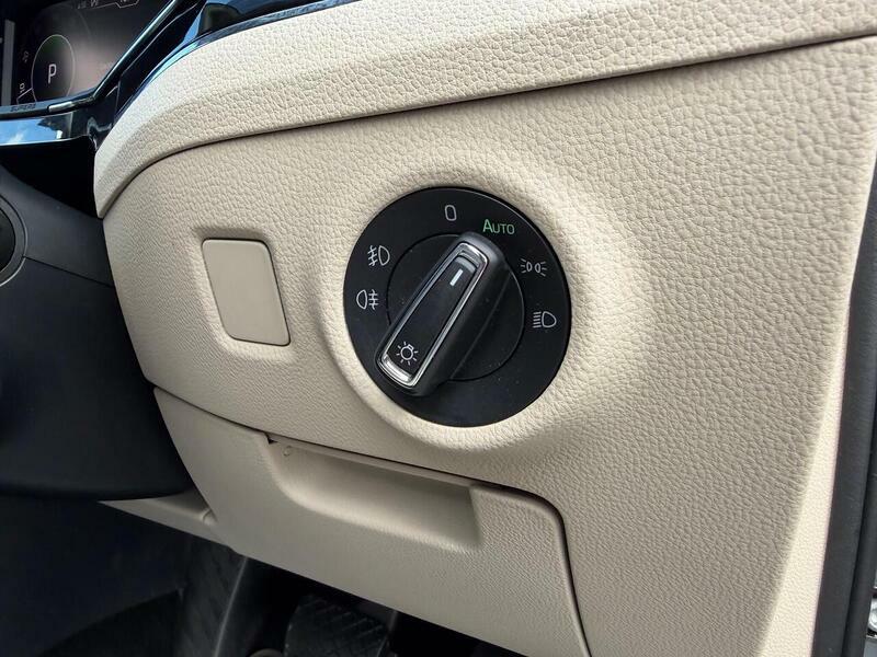 Skoda Superb Se L Black #16