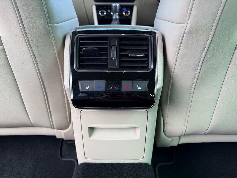 Skoda Superb Se L Black #38