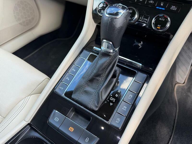 Skoda Superb Se L Black #26