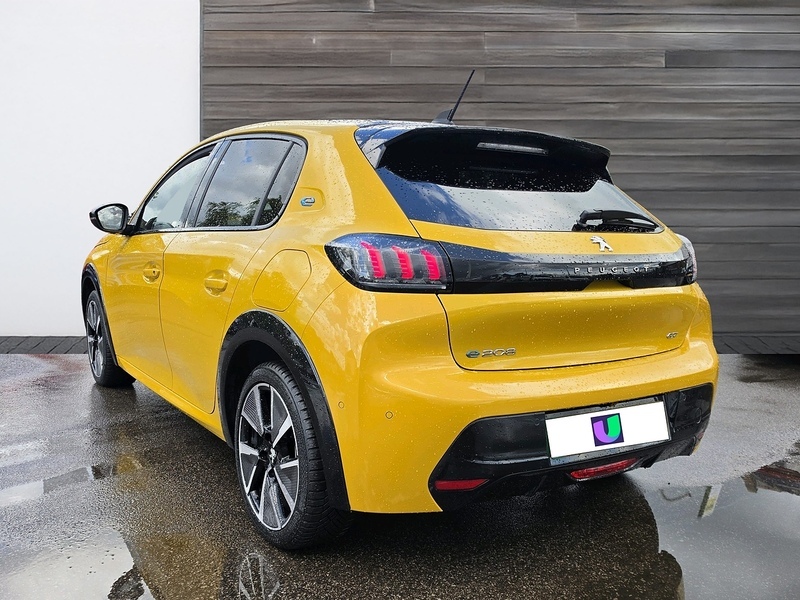 Peugeot e-208 50Kwh Gt Premium Hatchback 7Kw Yellow #4