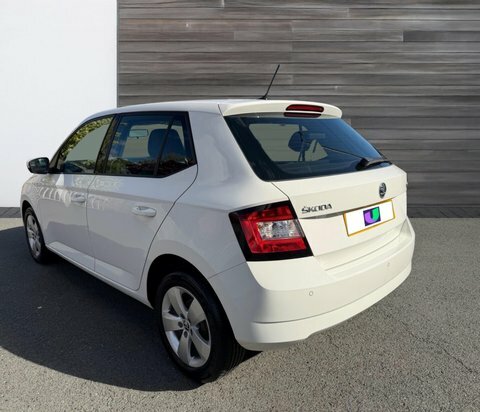 Skoda Fabia 1.0 Se Hatchback MW18KHG White #5