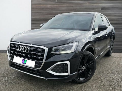 Audi Q2 1.0 Tfsi 30 RE21LYW Black #3
