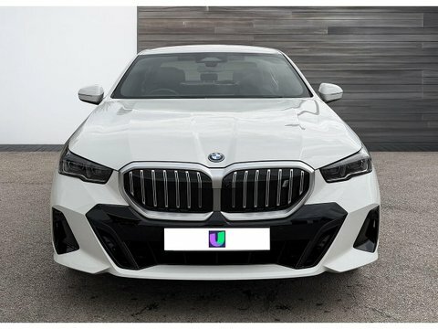 BMW i5 40 83.9Kwh M KP74VYK White #2