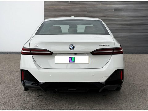 BMW i5 40 83.9Kwh M KP74VYK White #6