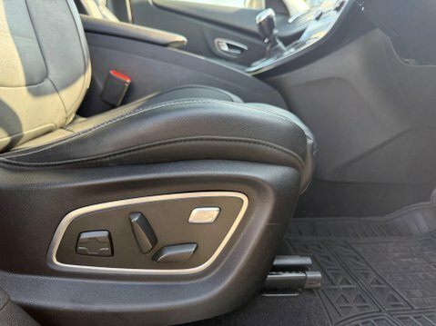 Renault Scenic 1.5 Dci Dynamique Nav Mpv Edc Euro 6 S Yellow #69